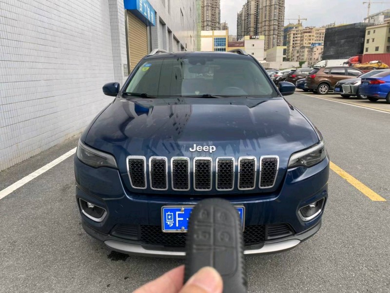 廣州19年Jeep自由光1