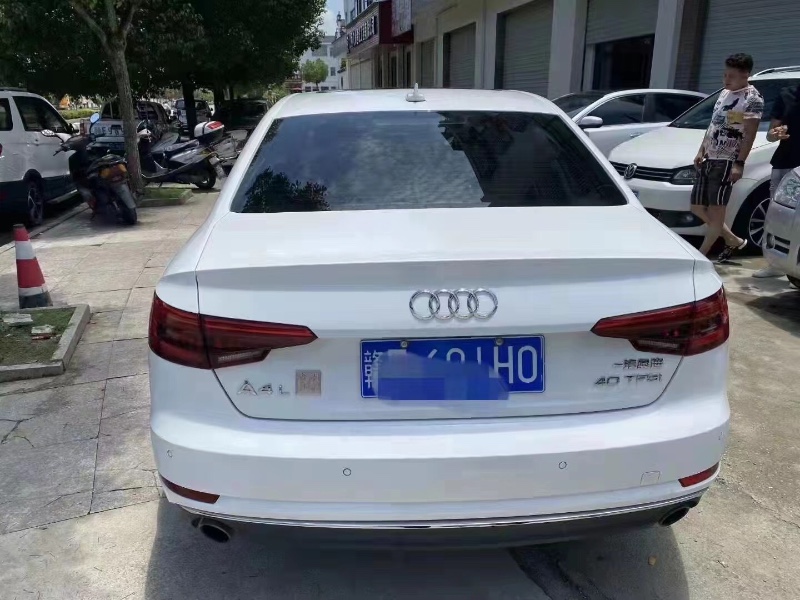 吉安17年奧迪A4L2