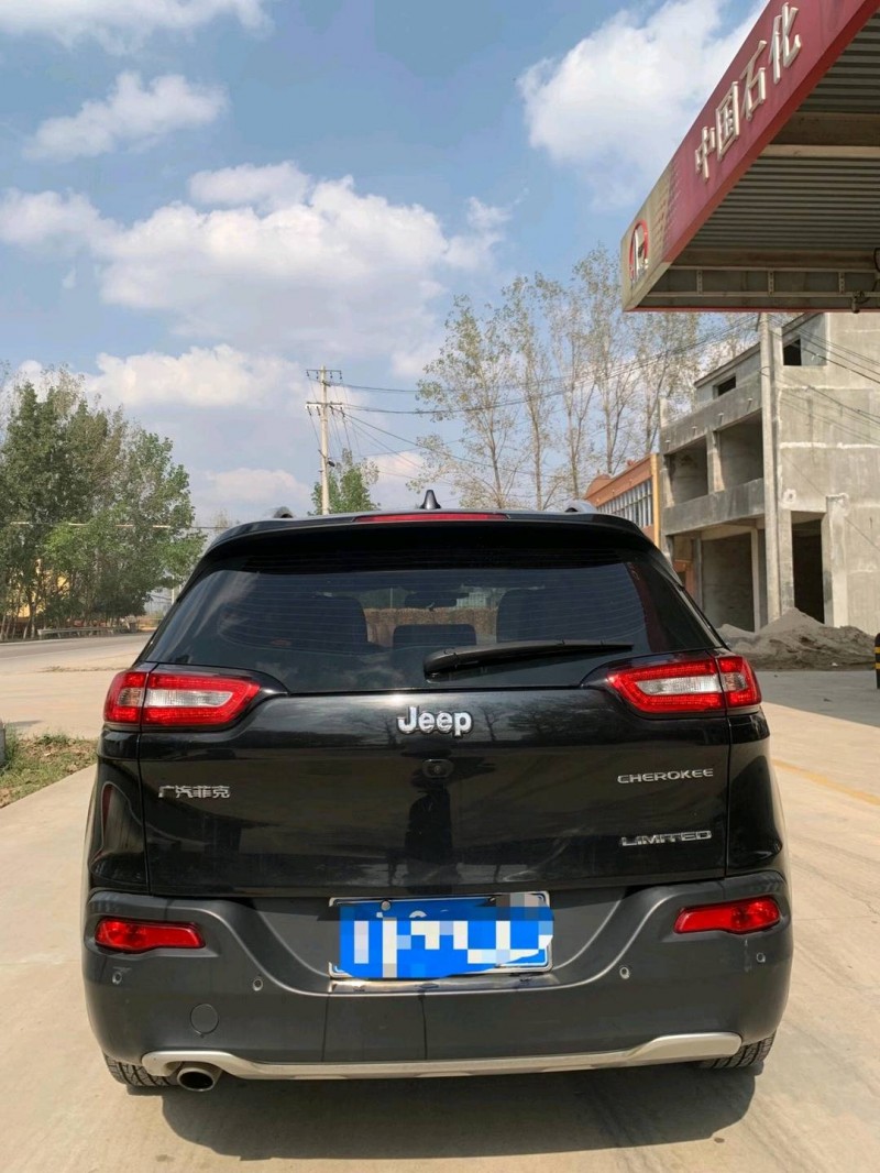 北京17年Jeep自由光9