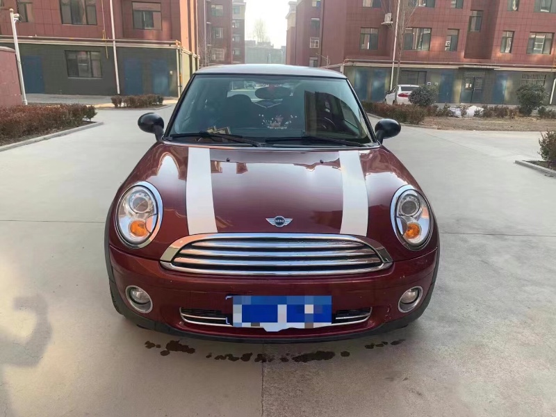 東營09年寶馬MINI1