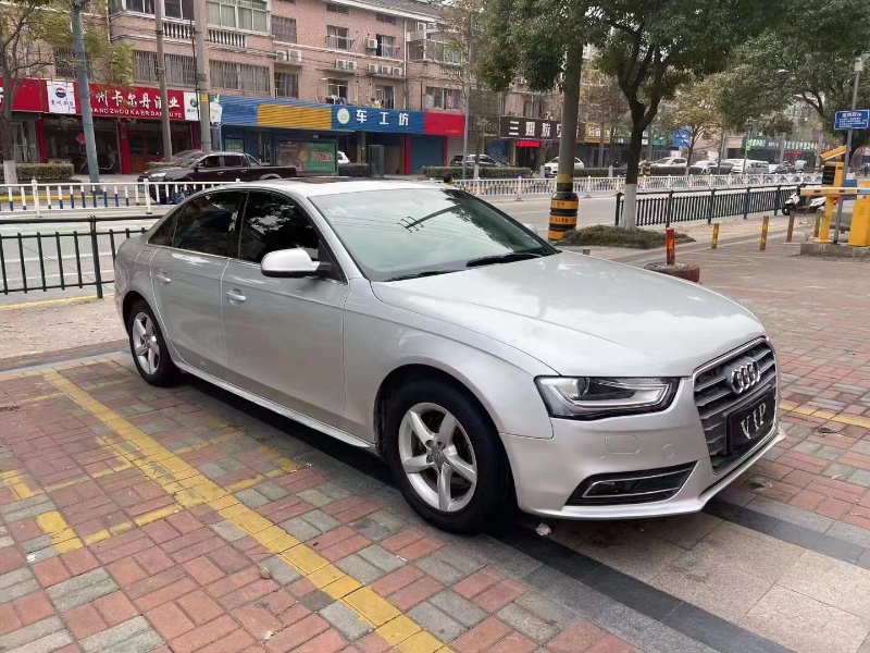 蘇州12年奧迪A4L6