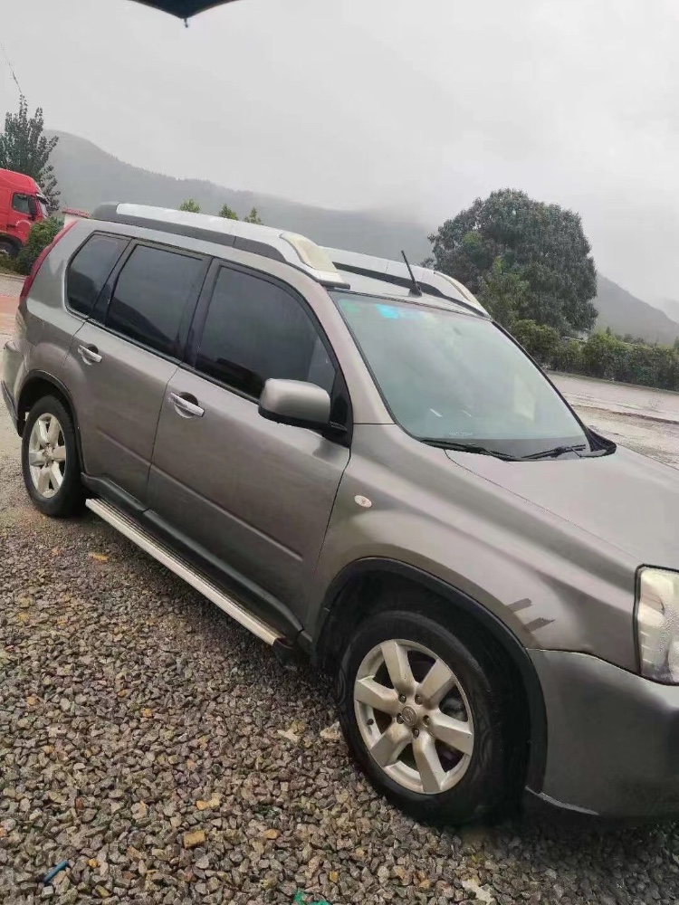 濰坊10年日產奇駿4