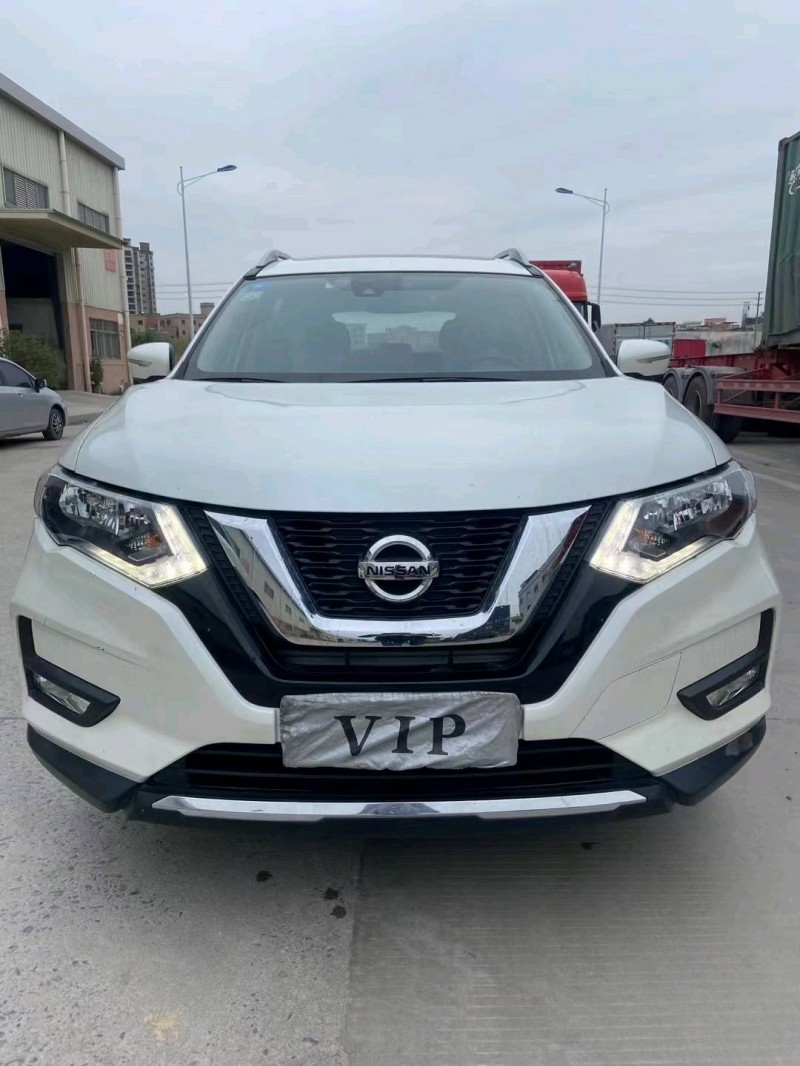 東莞18年日產奇駿1