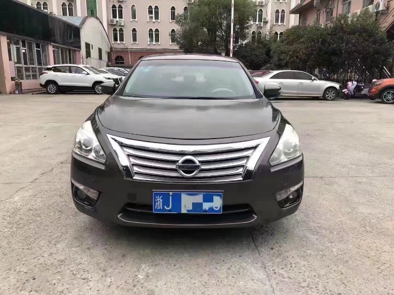 紹興13年日產天籟1