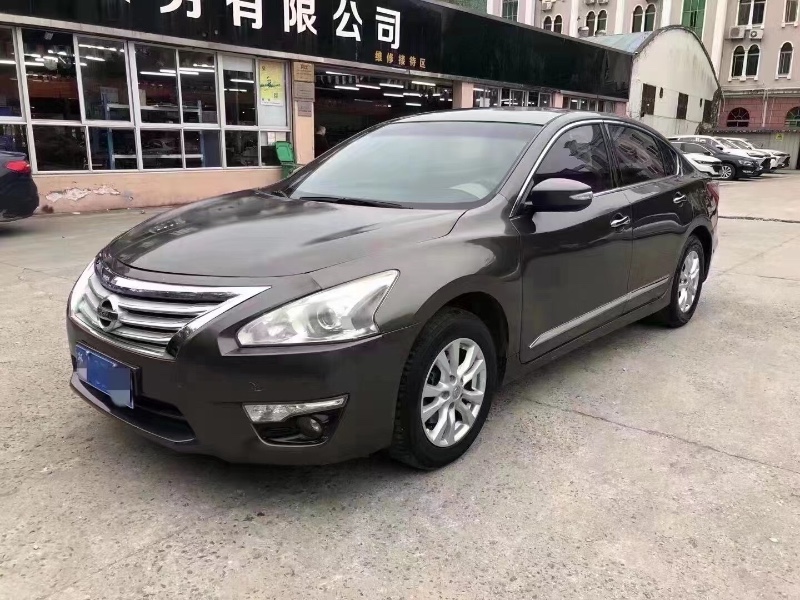 紹興13年日產天籟2