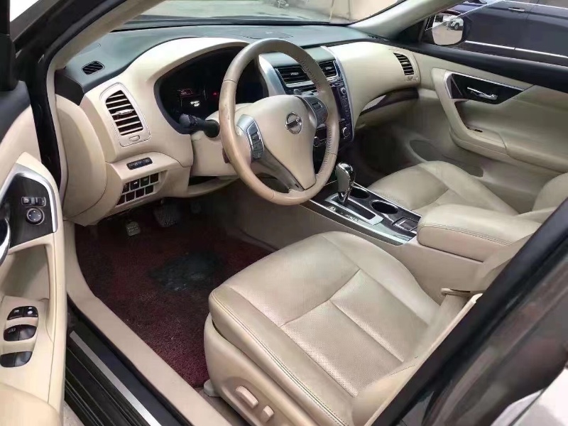 紹興13年日產天籟3