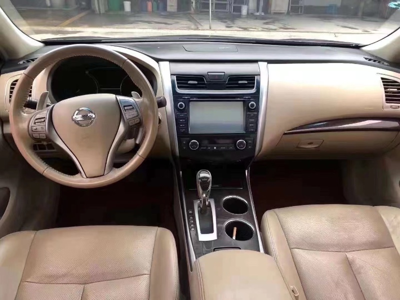 紹興13年日產天籟4
