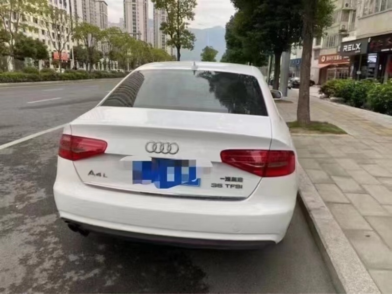 常德13年奧迪A4L7