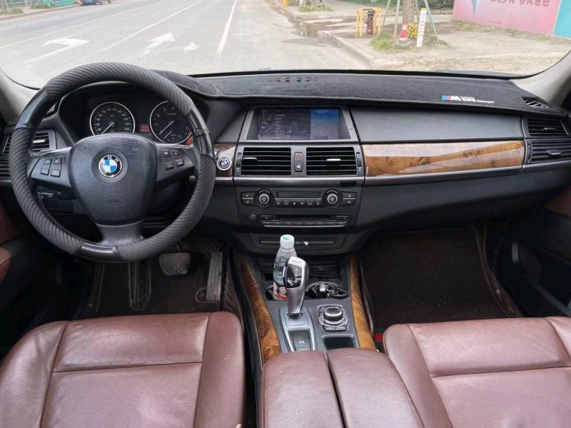 台州11年宝马X58