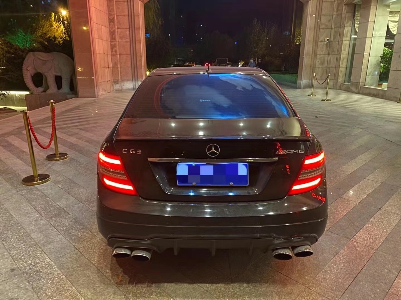 青島13年奔馳AMG C637