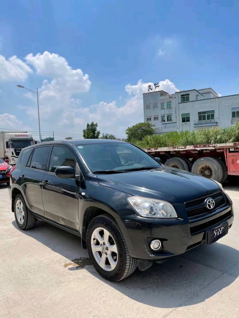 東莞13年豐田RAV4榮放2