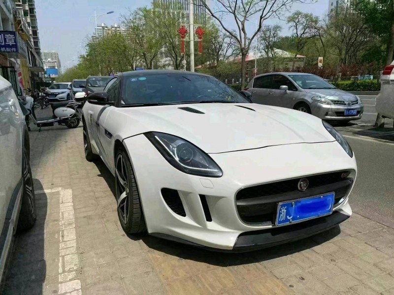 太原15年捷豹F-Type5