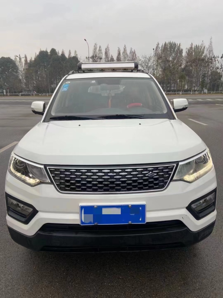 德陽18年長安汽車CX701