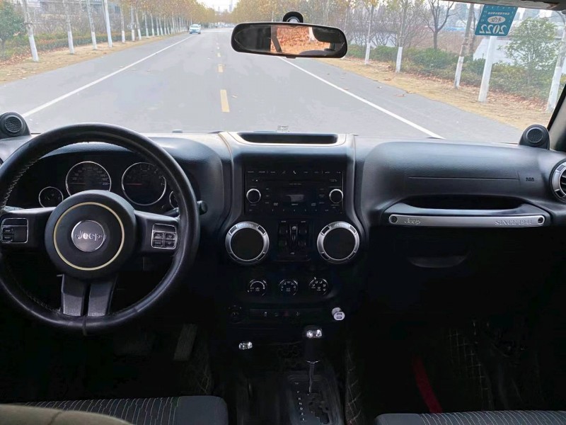 徐州11年Jeep牧馬人4