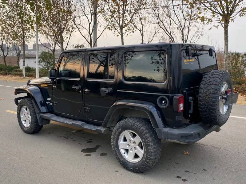 徐州11年Jeep牧馬人7