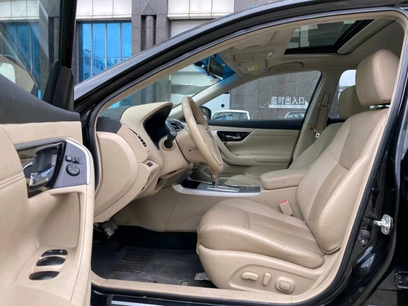 東莞16年日產天籟7