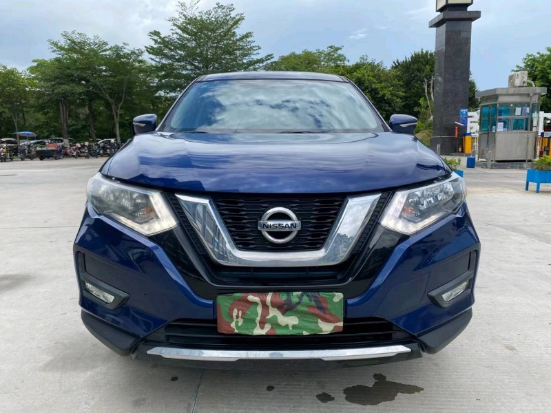 東莞17年日產奇駿1