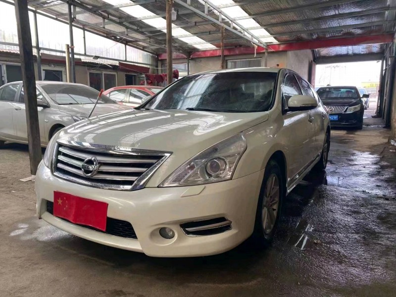 天津12年日產天籟4