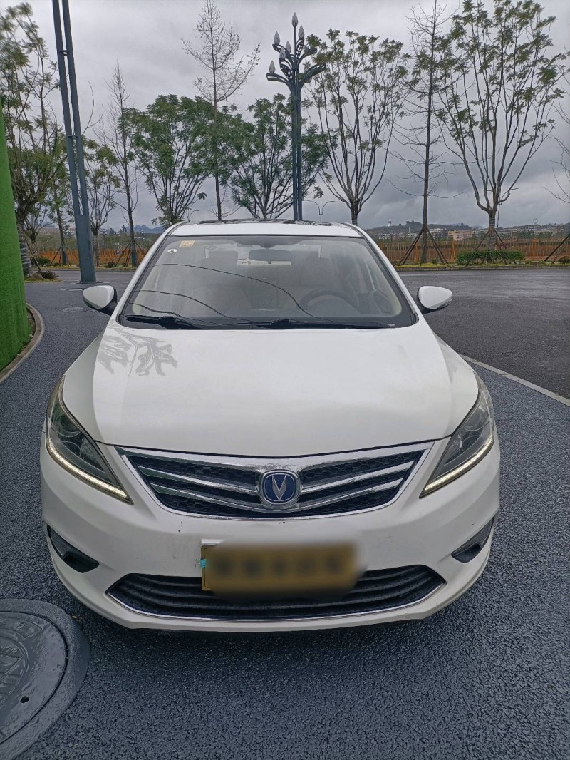 黔西南17年長安汽車逸動6