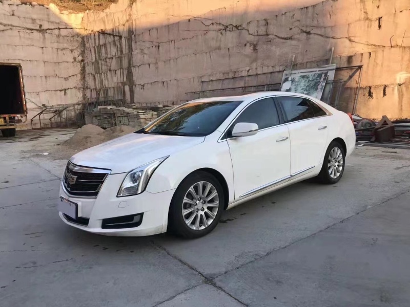 金华17年凯迪拉克XTS3