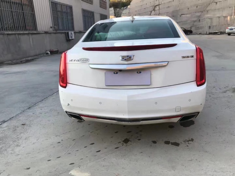 金华17年凯迪拉克XTS7