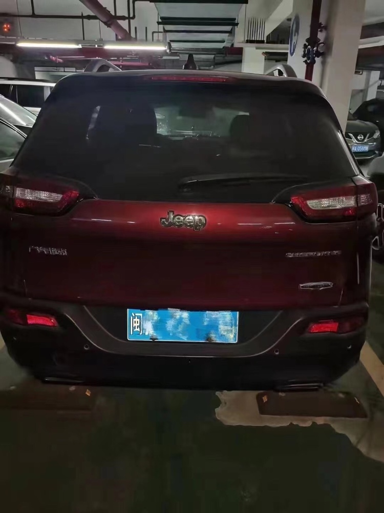 漳州17年Jeep自由光4