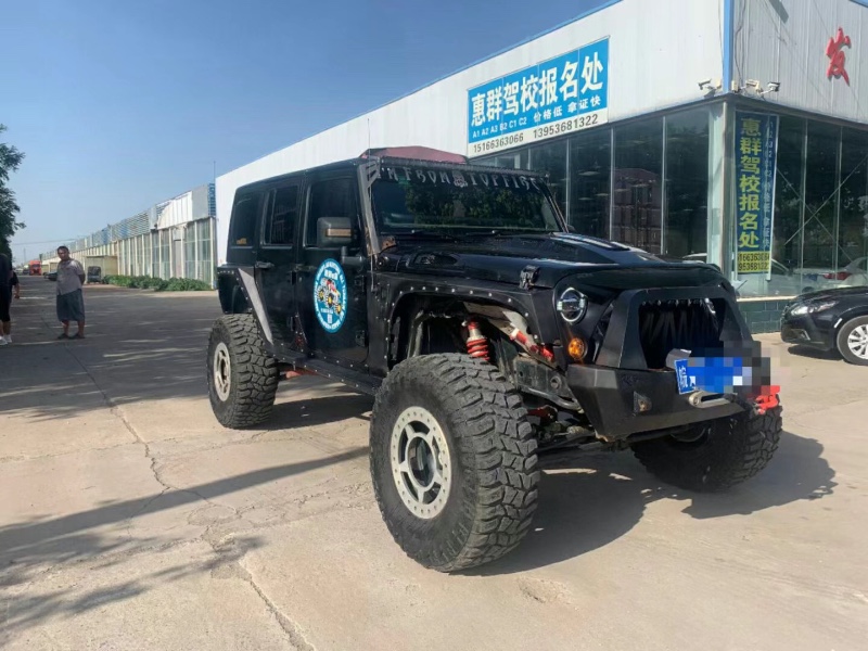 濟寧11年Jeep牧馬人2