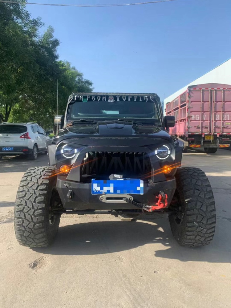 濟寧11年Jeep牧馬人1