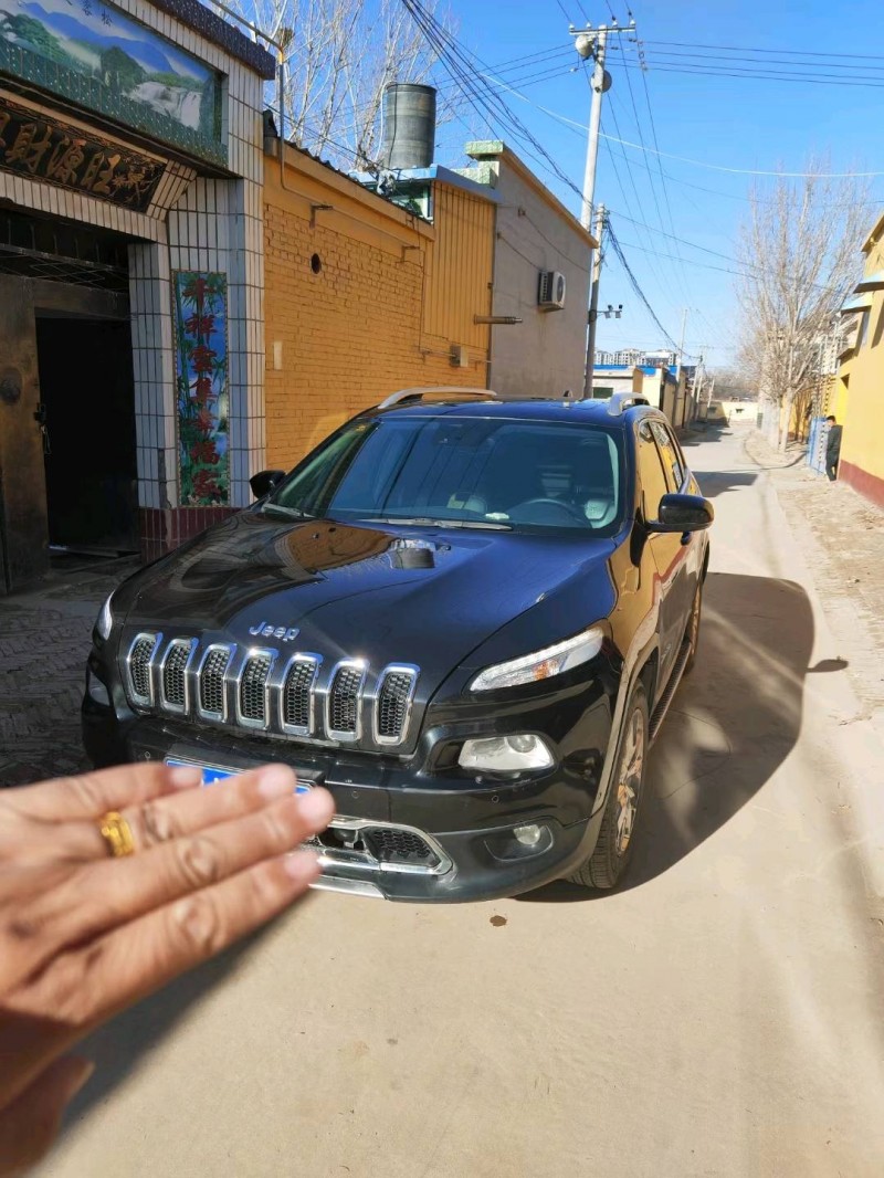滄州16年Jeep自由光2