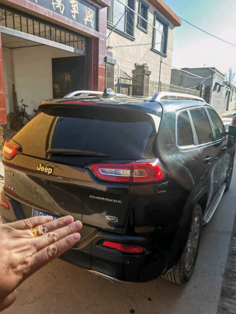 滄州16年Jeep自由光8