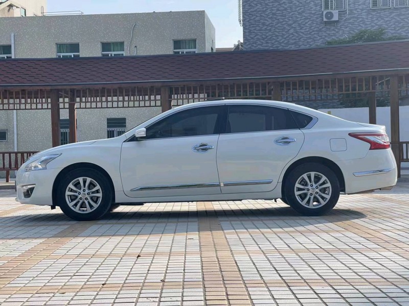 汕頭14年日產天籟7