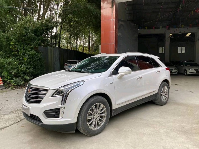 成都18年凱迪拉克XT52
