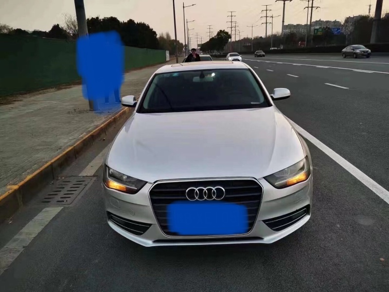 開封12年奧迪A4L7