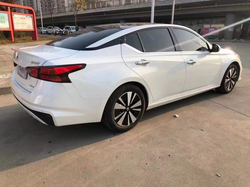 北京21年日產天籟7