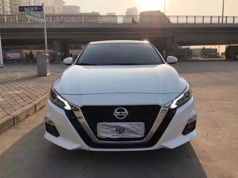 北京21年日產天籟9