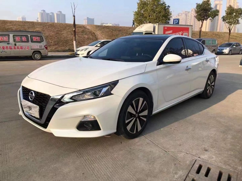 北京21年日產天籟8