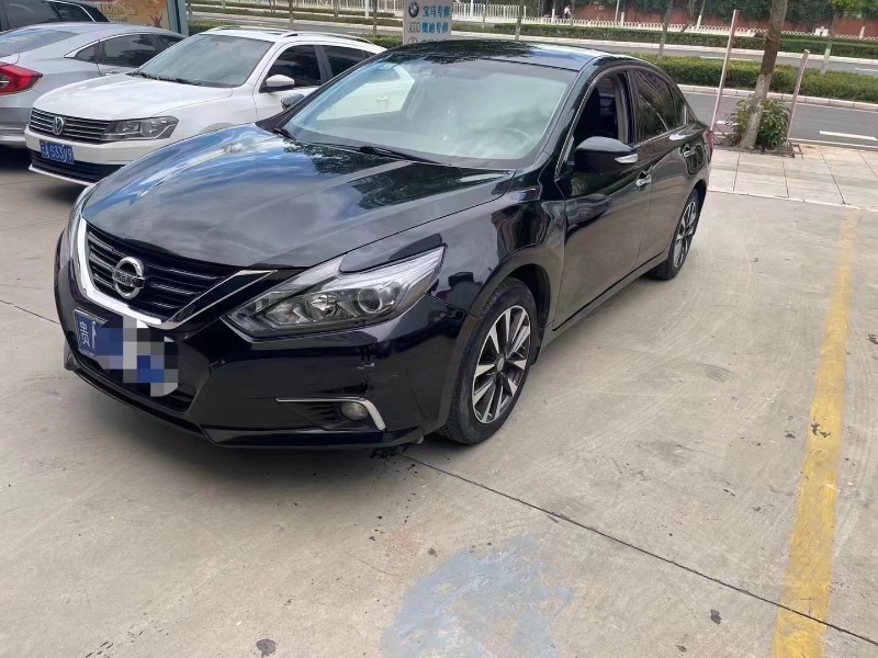昆明16年日產天籟1