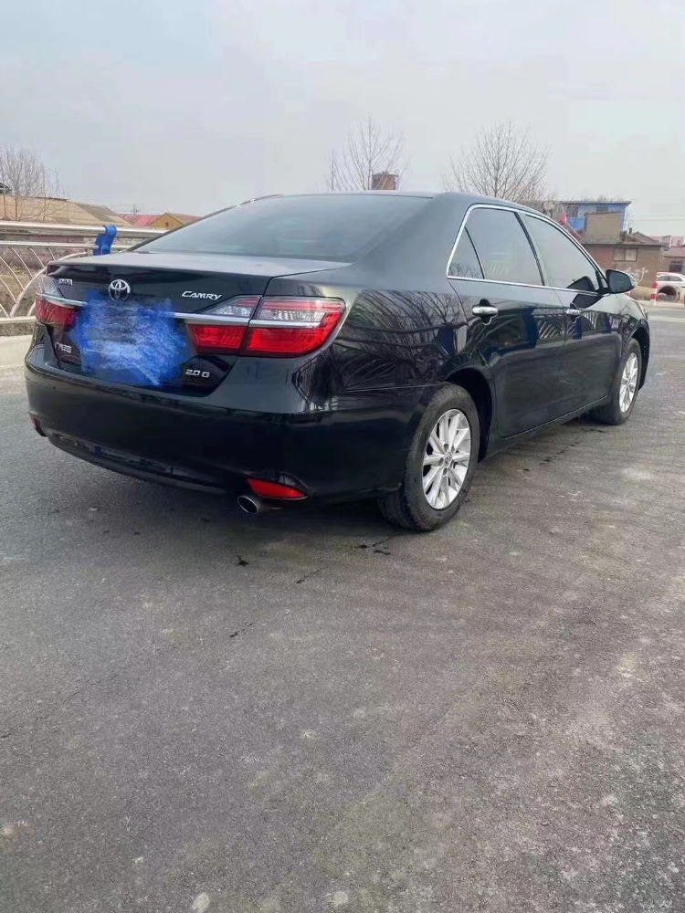 秦皇岛17年丰田凯美瑞3