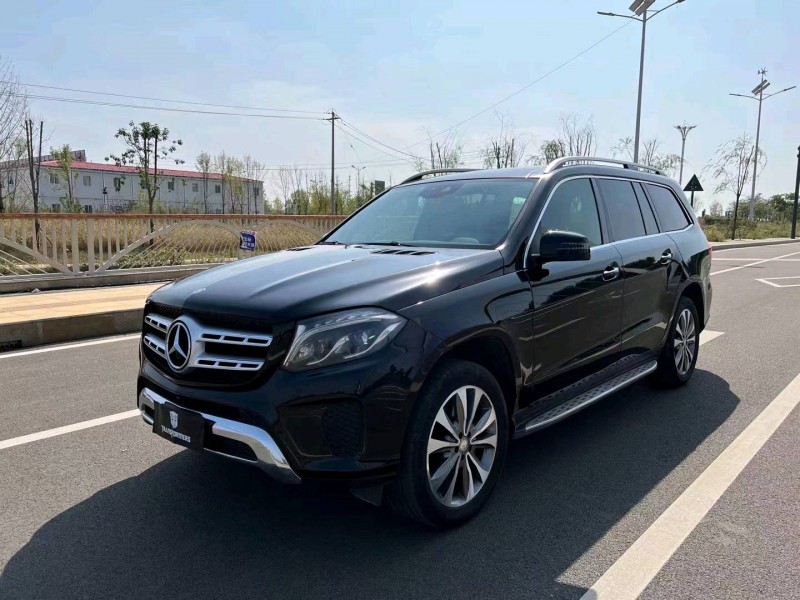 泰安17年奔馳GLS3
