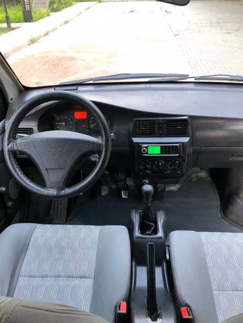 廊坊14年五菱汽車榮光9