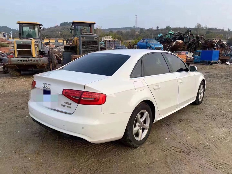 煙臺13年奧迪A4L9