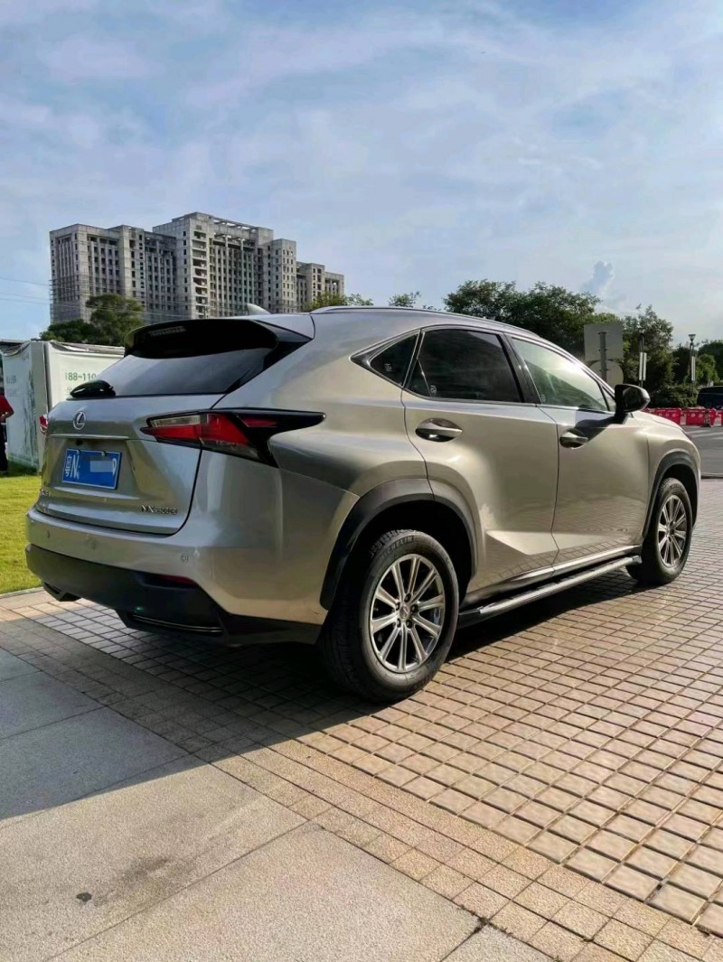 廣州17年雷克薩斯NX9