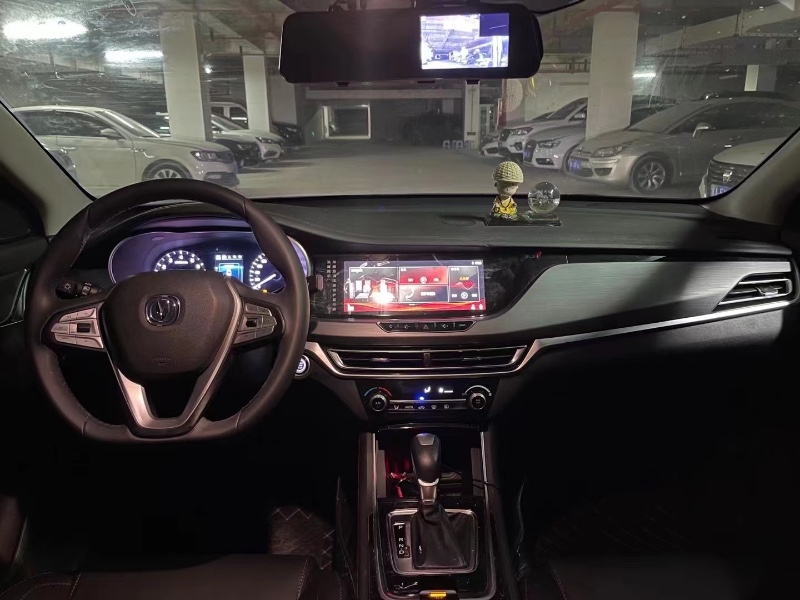 貴陽20年長安汽車逸動6
