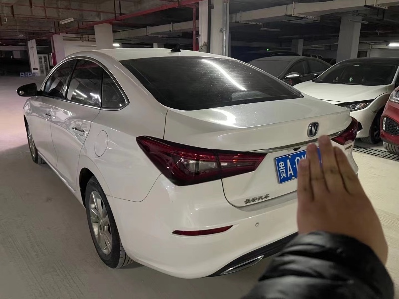 貴陽20年長安汽車逸動8