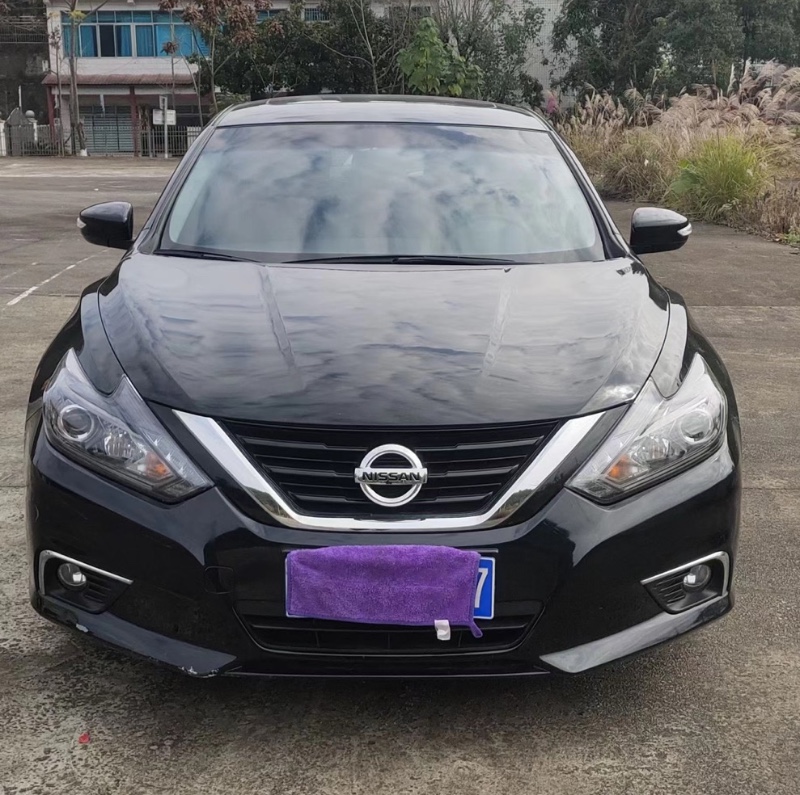 銅仁18年日產天籟9