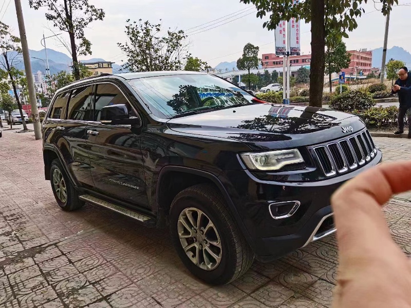 北京14年Jeep大切諾基2
