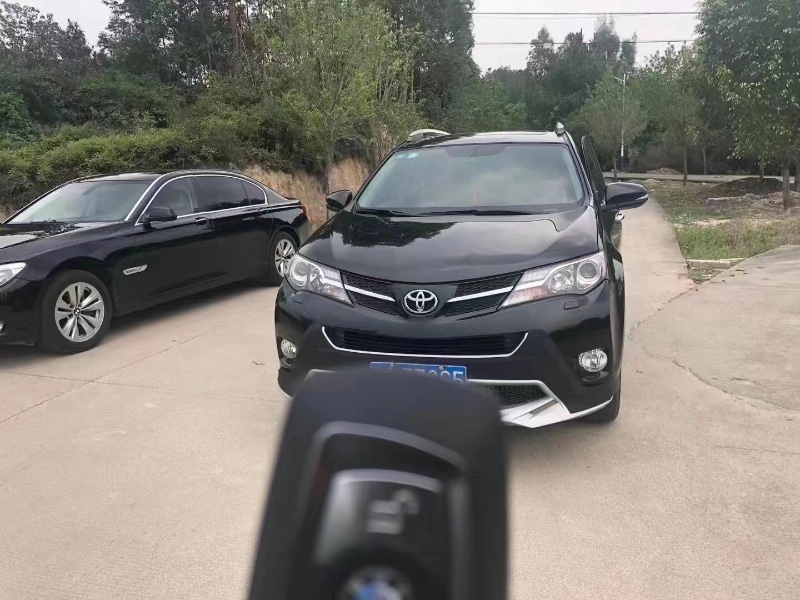 漳州14年豐田RAV41