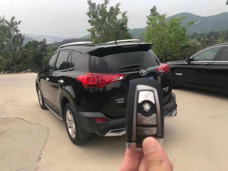 漳州14年豐田RAV45