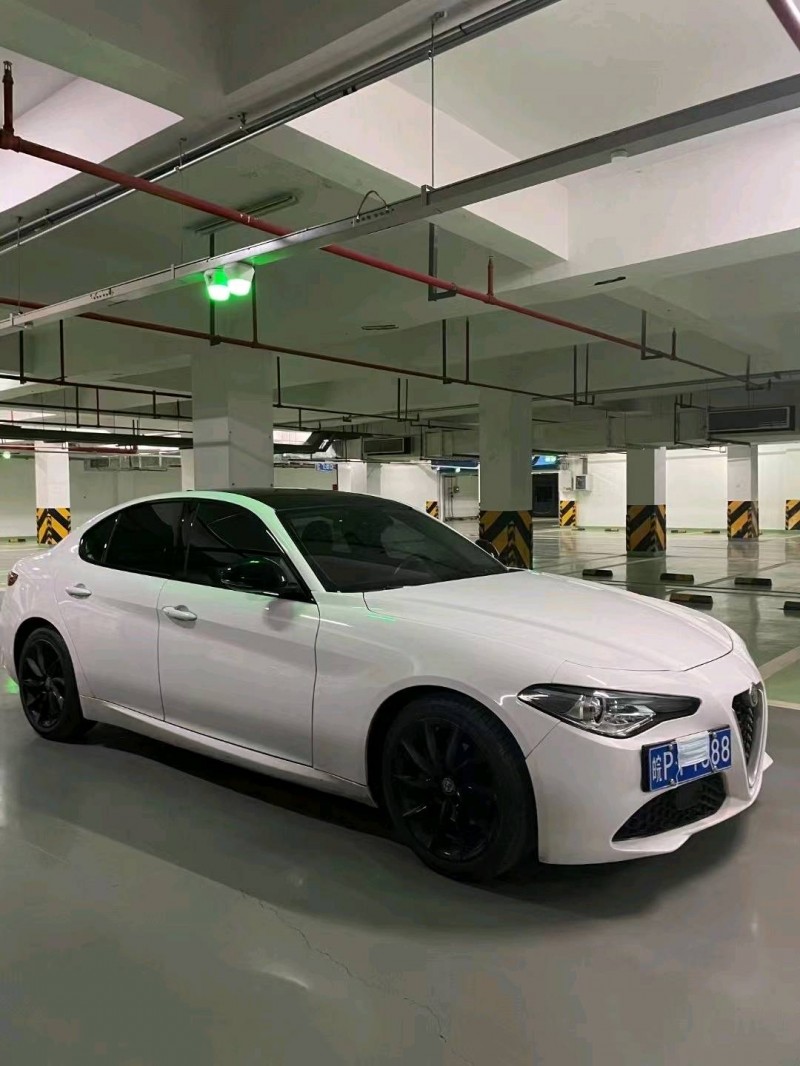 臺州18年阿爾法·羅密歐Giulia2