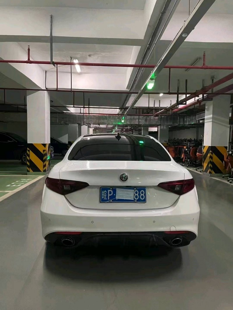 臺州18年阿爾法·羅密歐Giulia4